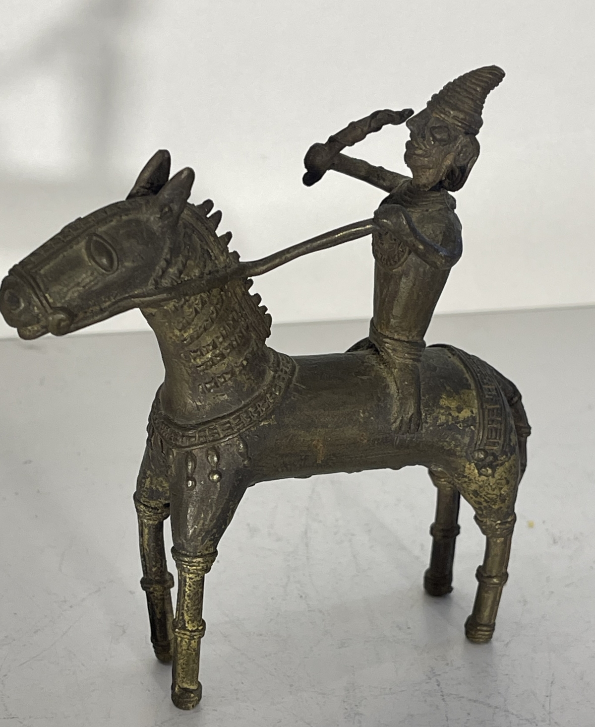 inde_femme_cavaliere_a_cheval_art_tribal_bastar_vers_1950