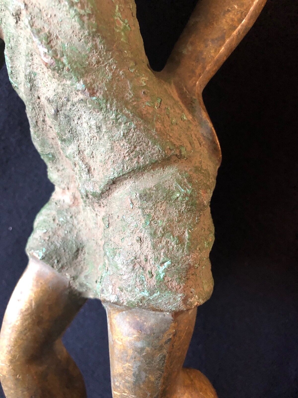 tchad_afrique__grand_paysan_en_bronze__h_35,5_cm,_6kg_600__vers_1960