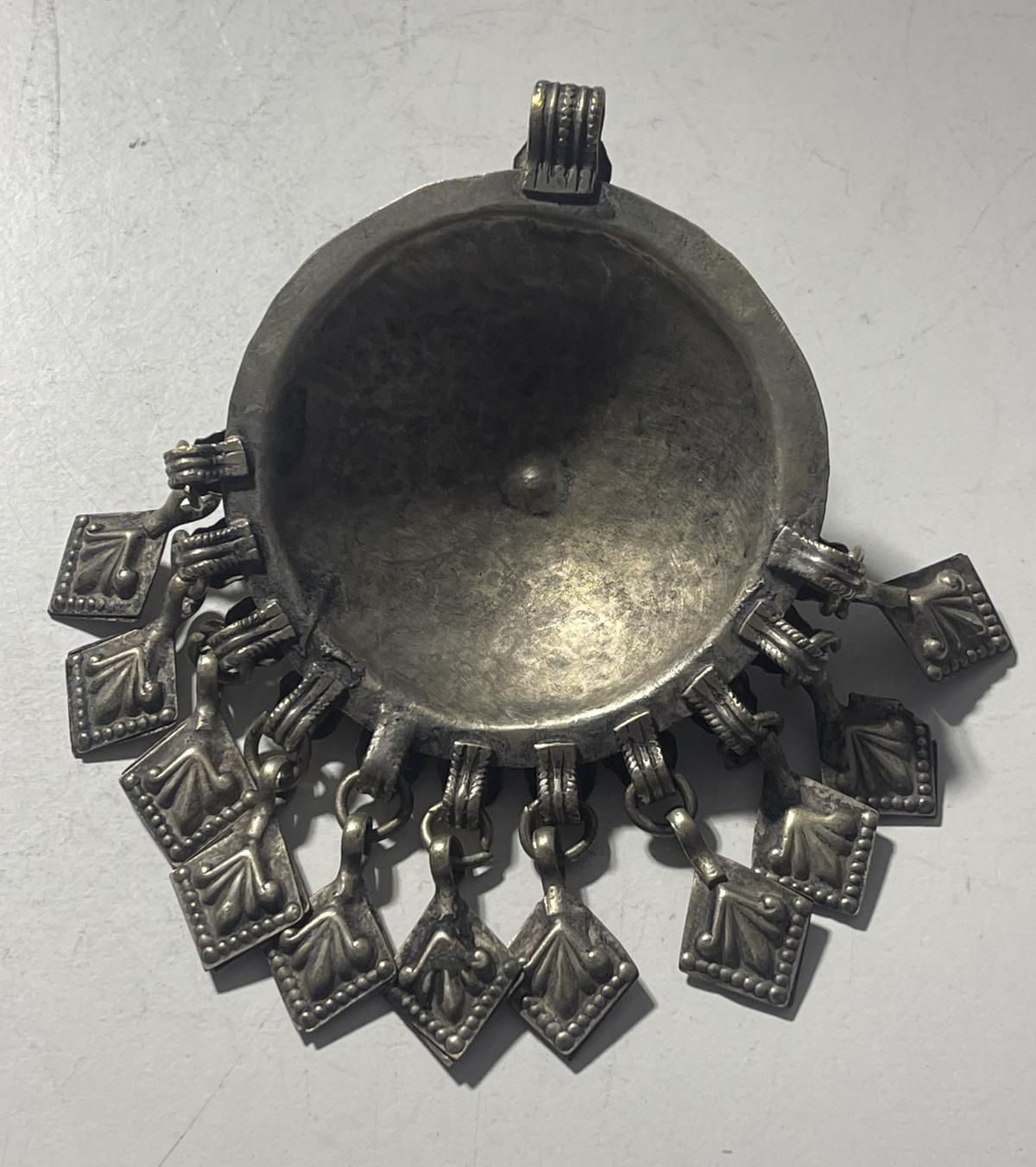 afghanistan_ou_pakistan_kuchi_pendentif_sonore_danse_tribal_amulette_1920???1940