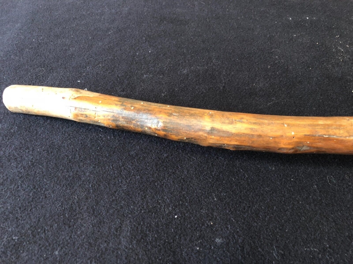 fidjian_art_bois_et_boule_en_racine_de_nokonodo_iles_fidji_matanitu_ko_viti