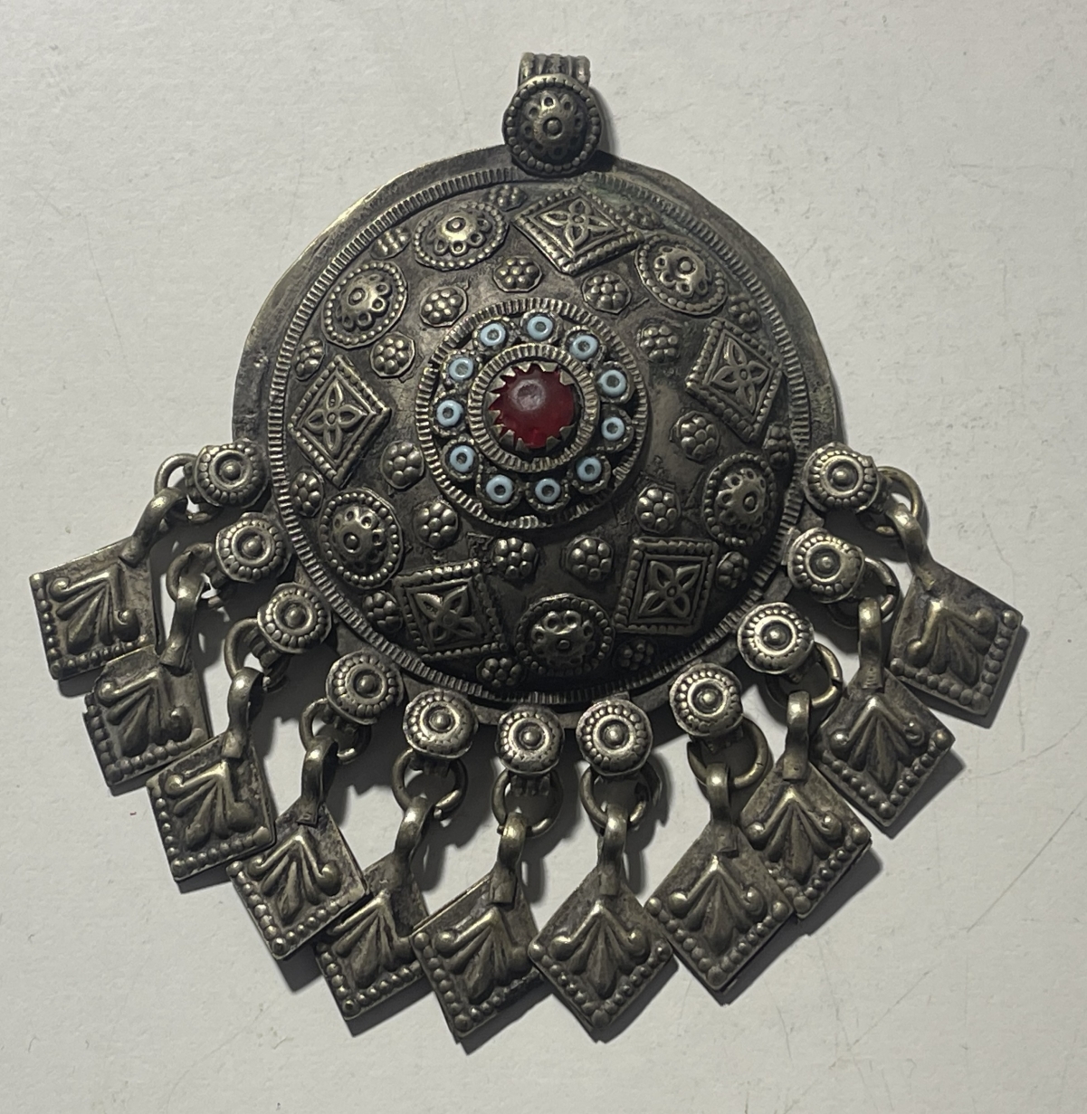 afghanistan_ou_pakistan_kuchi_pendentif_sonore_danse_tribal_amulette_1920???1940