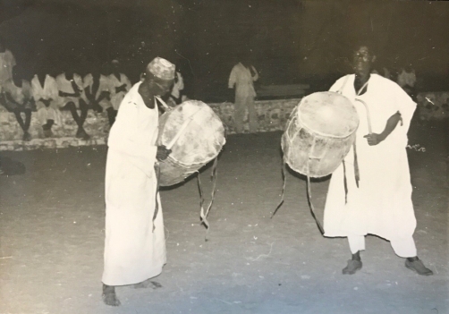 cameroun_rhumsiki_afrique_tambours_kapsiki_circa_1950_argentique_cameroon