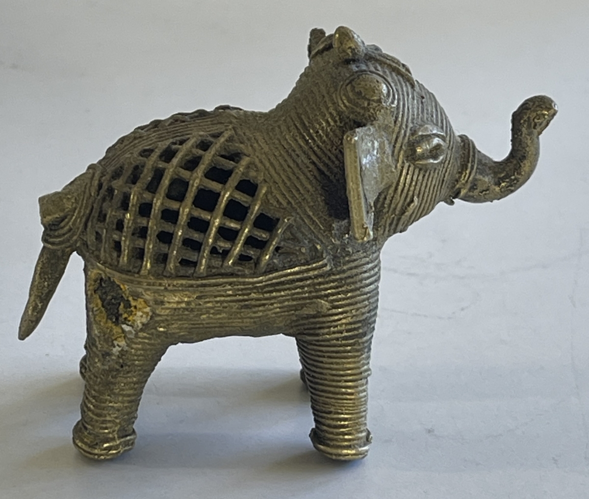 indian_dhokra_brass_elephant_openwork_lost_wax_tribal_figurine_7_4cm