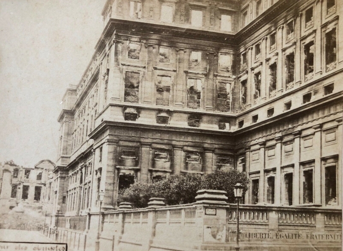 ruines_de_la_commune_de_paris_1871_cour_des_comptes_france_albumine_xixe