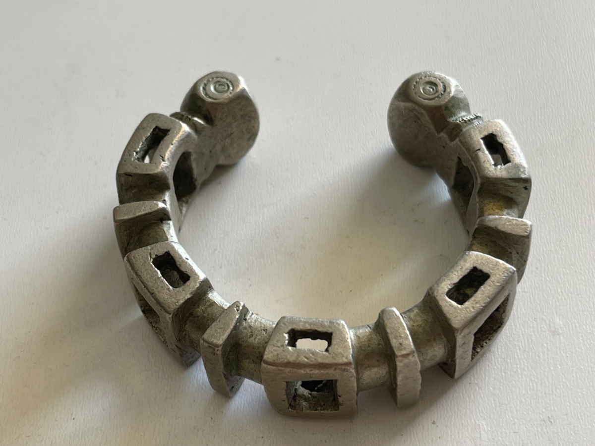 antique_nupe_bronze_cuff_bracelet_nigeria_african_tribal_19th_century_afrique