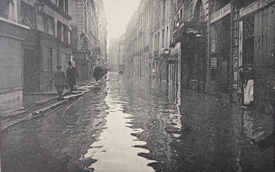 paris_inondation_rue_saint-andré-des-arts_heliogravure_de_1910_france