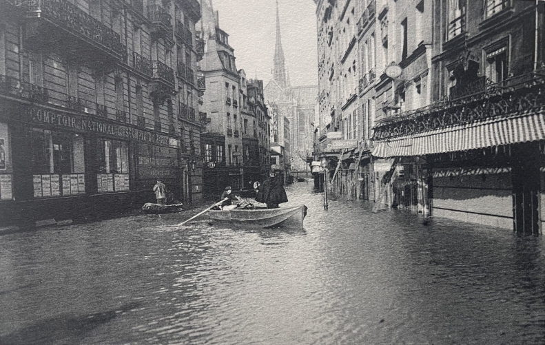 paris_inondation_de_la_rue_du_haut-pave_heliogravure_de_1910_france