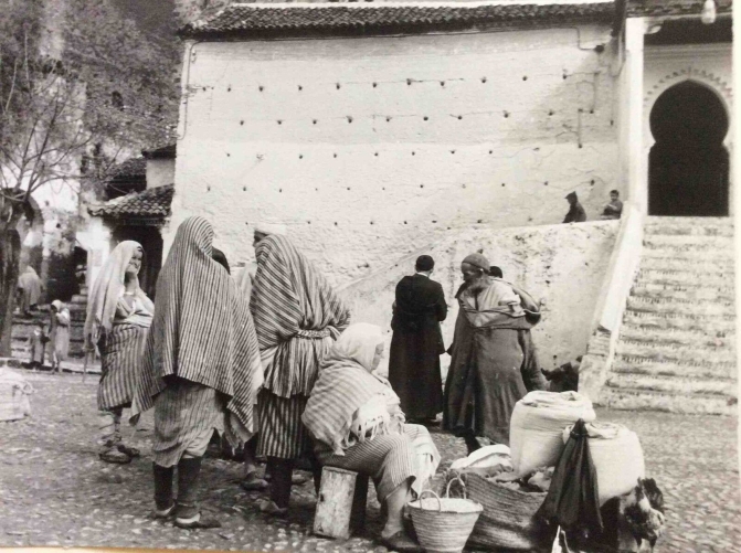maroc__tirage_argentique_anonyme_entre_1930_et_1960__le_marche__maroc_