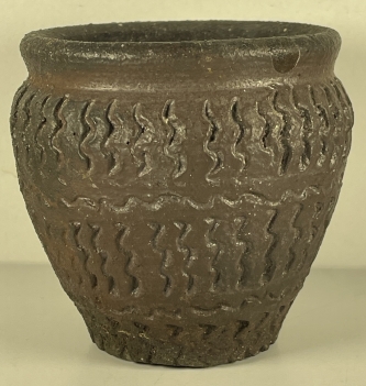sculptural_stoneware_vessel_incised_tribal_pattern_primitive_aesthetic_xxth