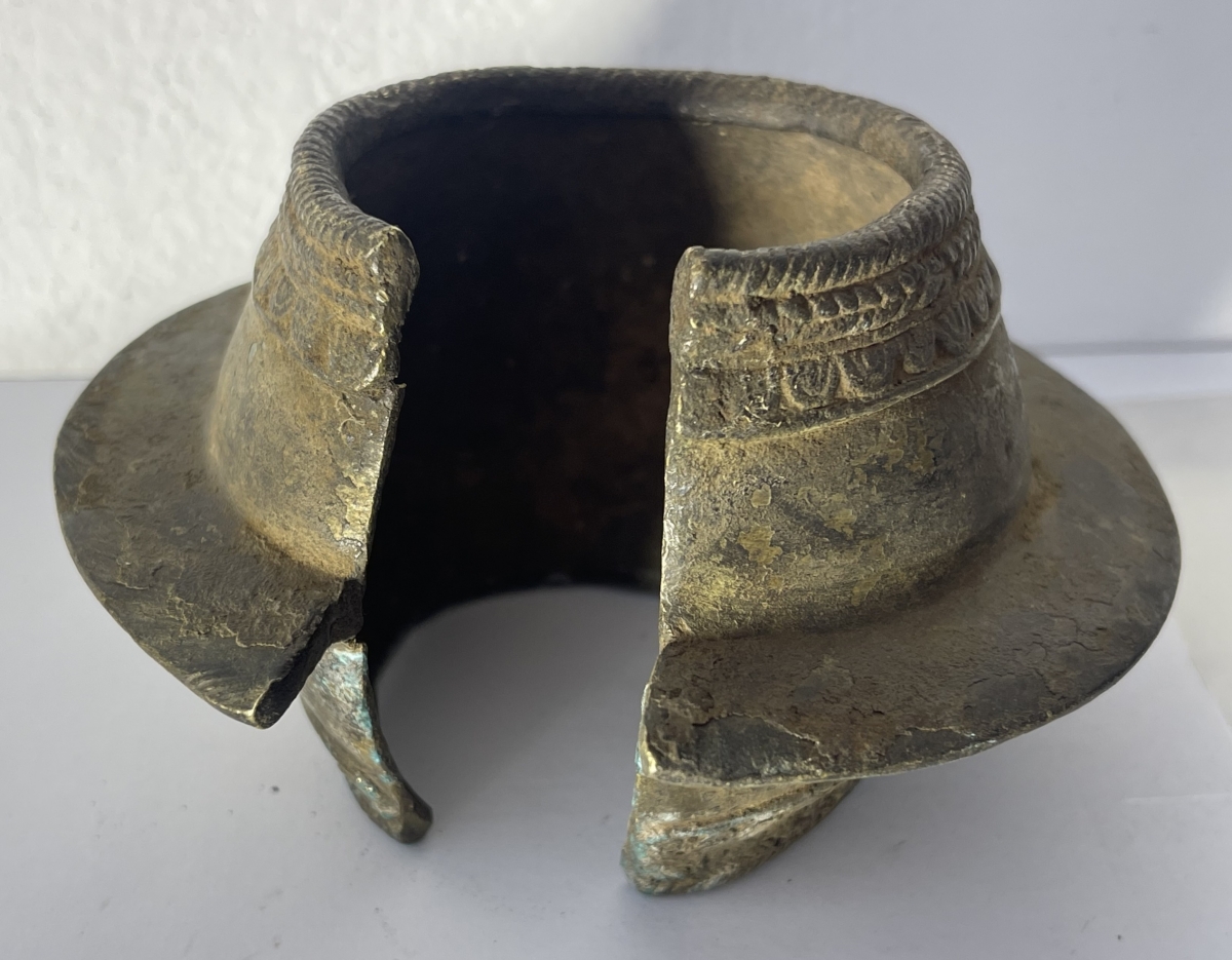 bracelet_kobre_alliage_cuivreux_mossi_en_piece_ancienne_afrique_932_grammes