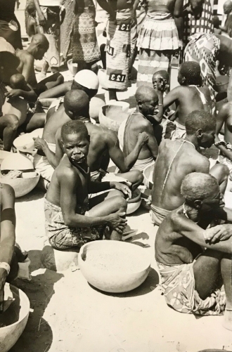 marche_rhumsiki_au_cameroun__ethnie_kapsiki,_circa_1950__cameroon