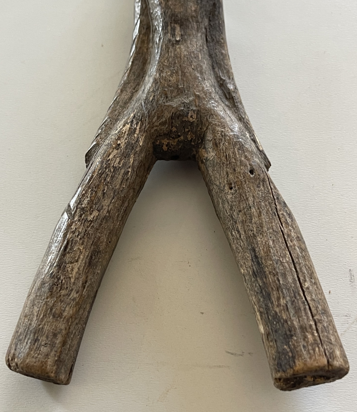 lobi_lance-pierre_en_bois_burkina_faso_/ou_ghana_afrique_xxe