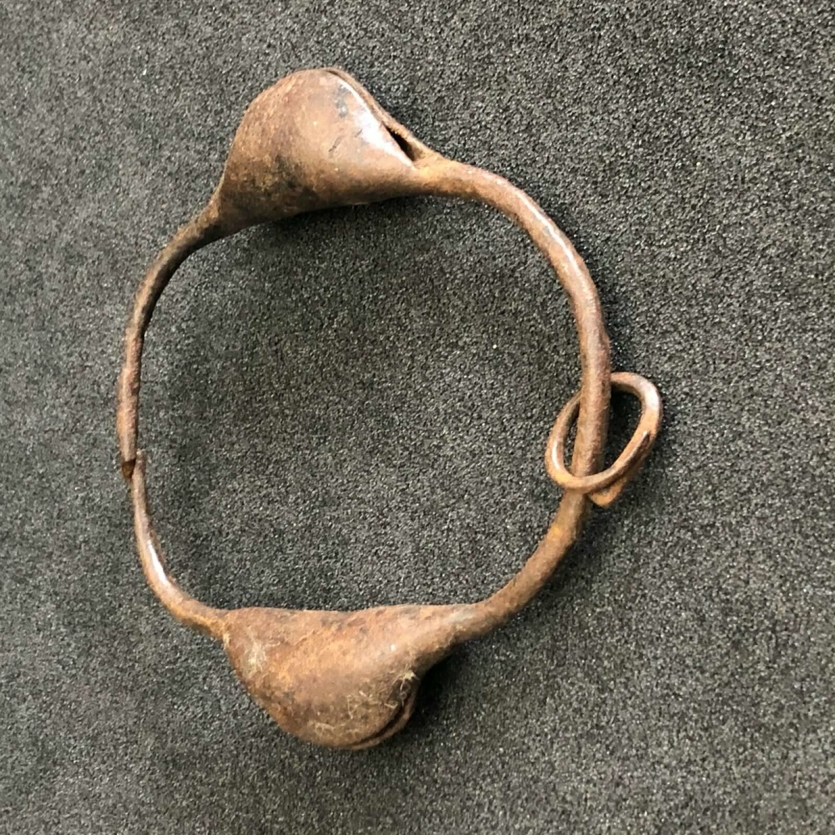 bracelet_mossi_a_grelots_en_fer__moose_afrique_burkina_faso