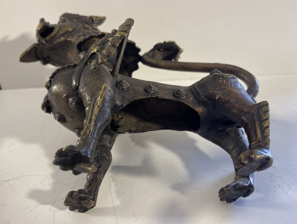 chine_pair_antique_chinese_bronze_mythical_guardian_beasts_male_female_19th