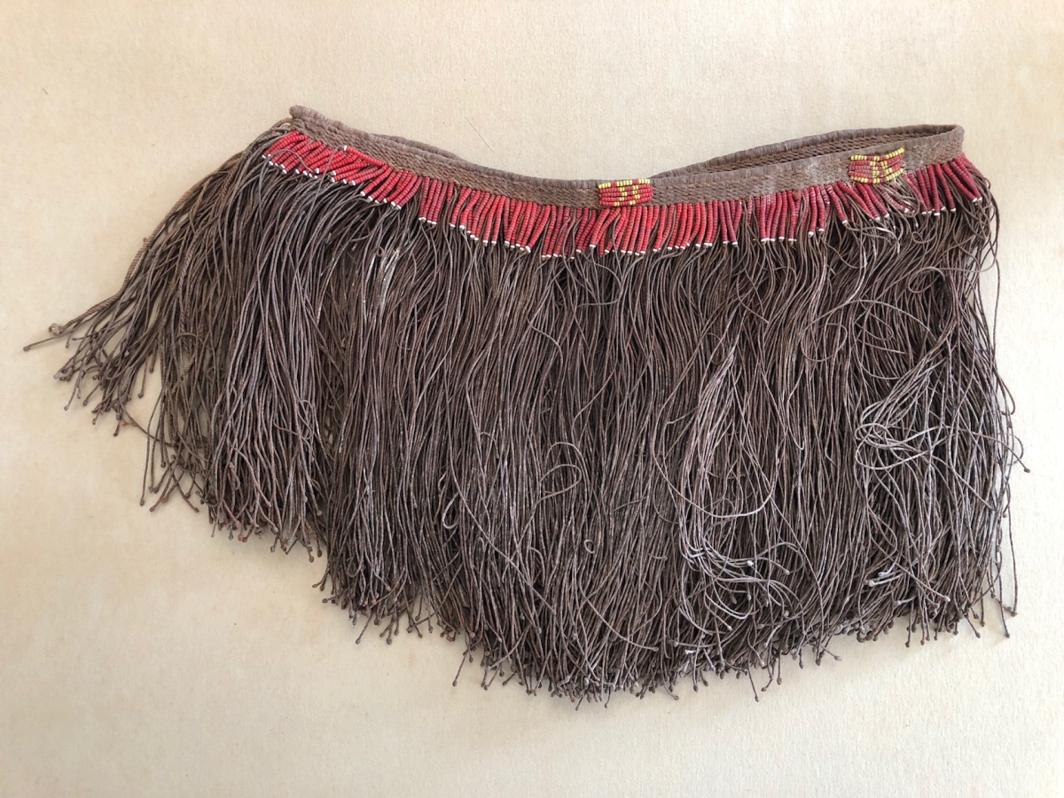pagne_kirdi_cameroun_afrique_superbe_ancienne_collection_long_70_cm_hauteur_25_cm