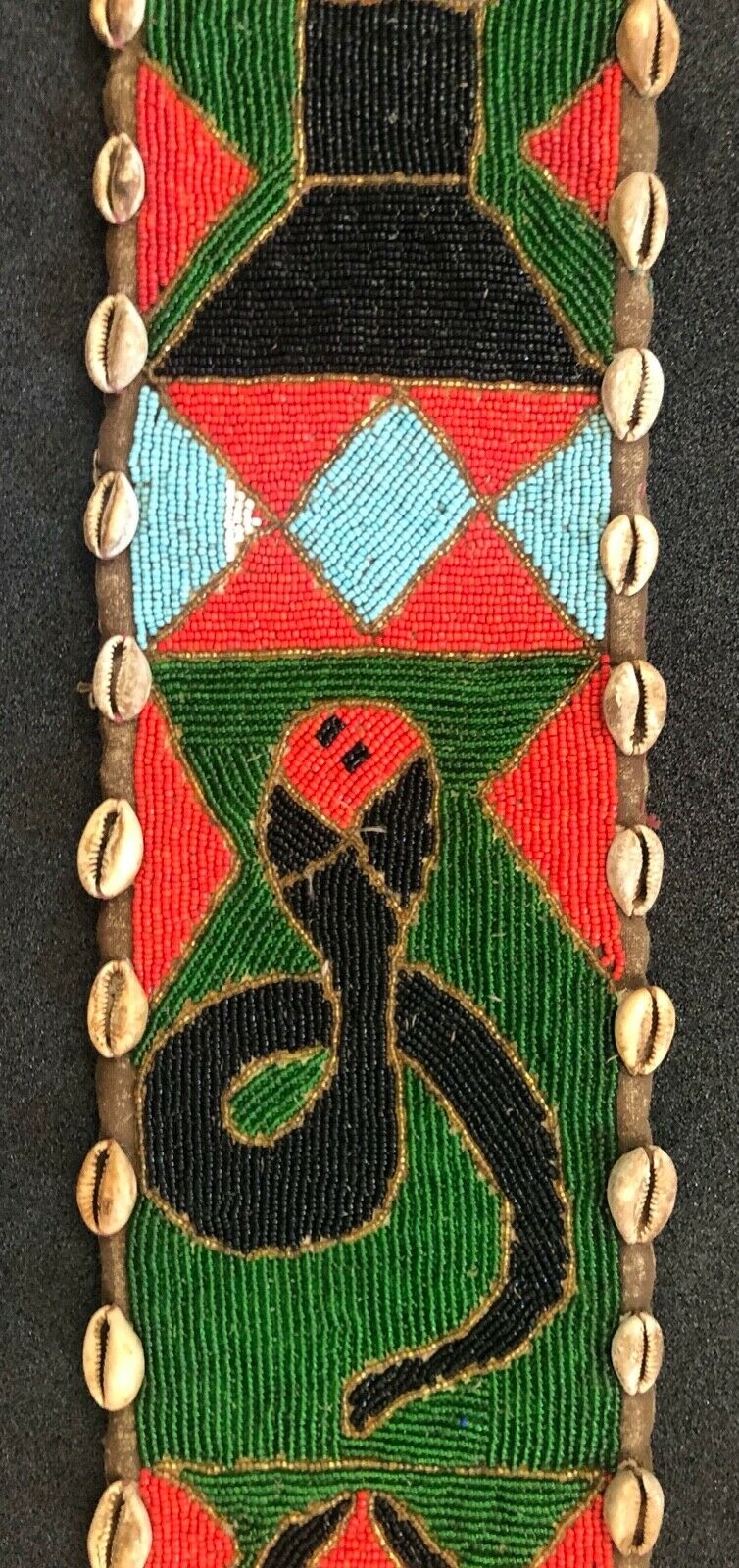 nigeria_yoruba_bretelle_de_tambour_1970_afrique_tissus_et_enormement_de_perles