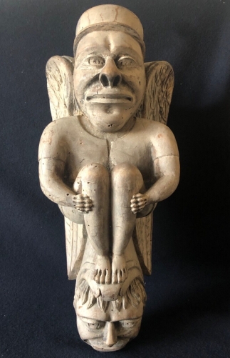 cul-de-lampe_ange_grotesque_tres_ancien_en_bois_gout_moyen_??ge