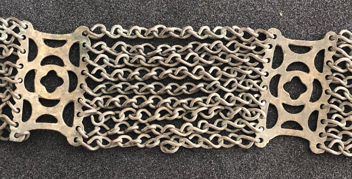 ceinture_a_mailles_en_laiton_bijoux_ethnique_non_identifie_?_bijoux_ethnique