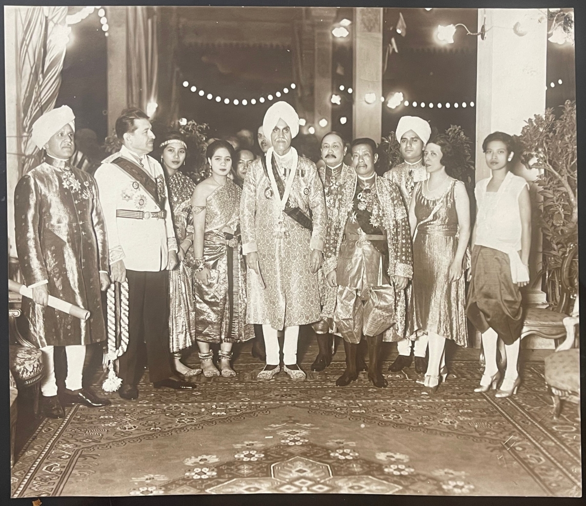 cambodge_roi_preah_bat_sisowath_monivong_1875_-_1941_photographie_vers_1925