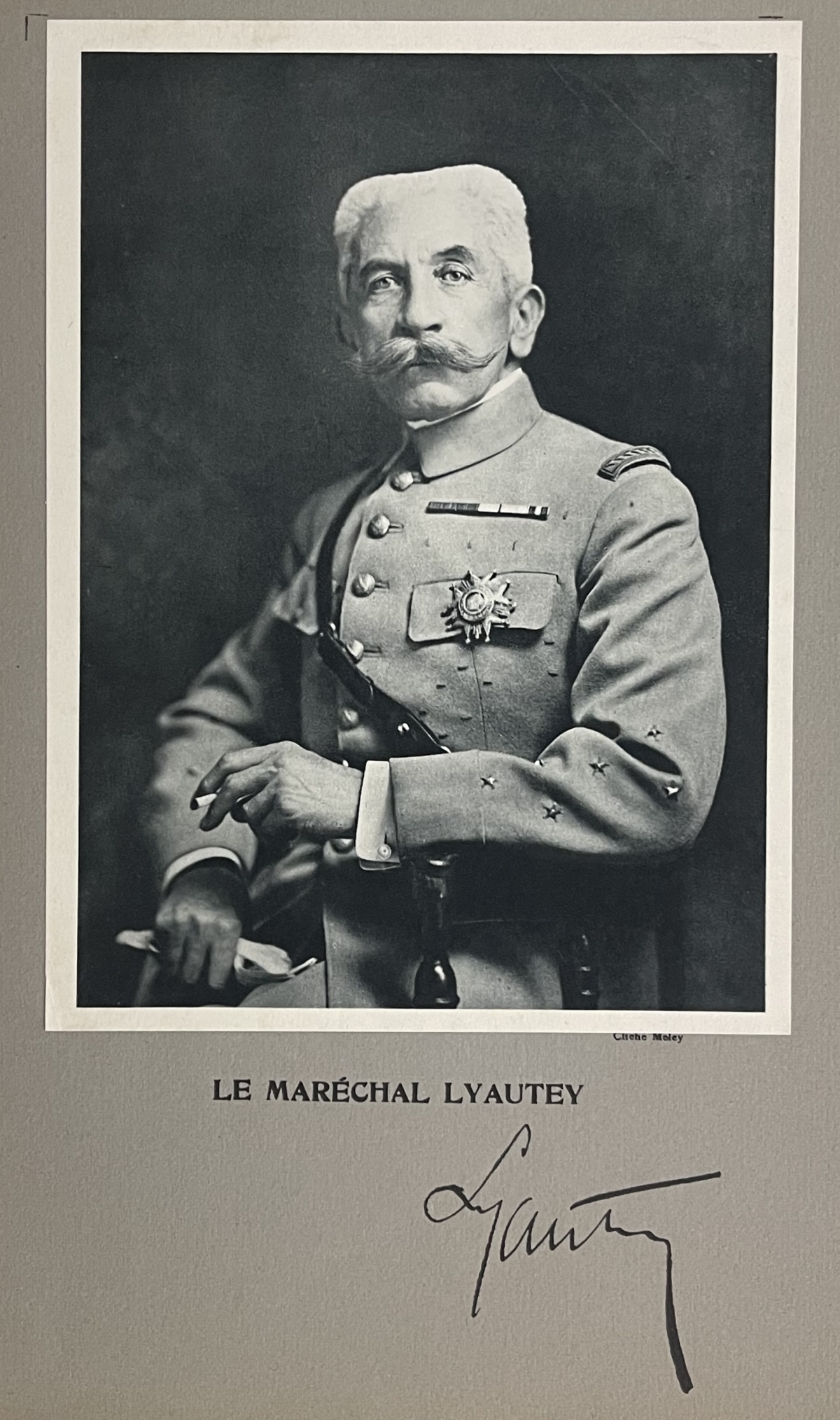 marechal_hubert_lyautey_1850-1834_cliche_et_signature_imprimes_vers_1915_france