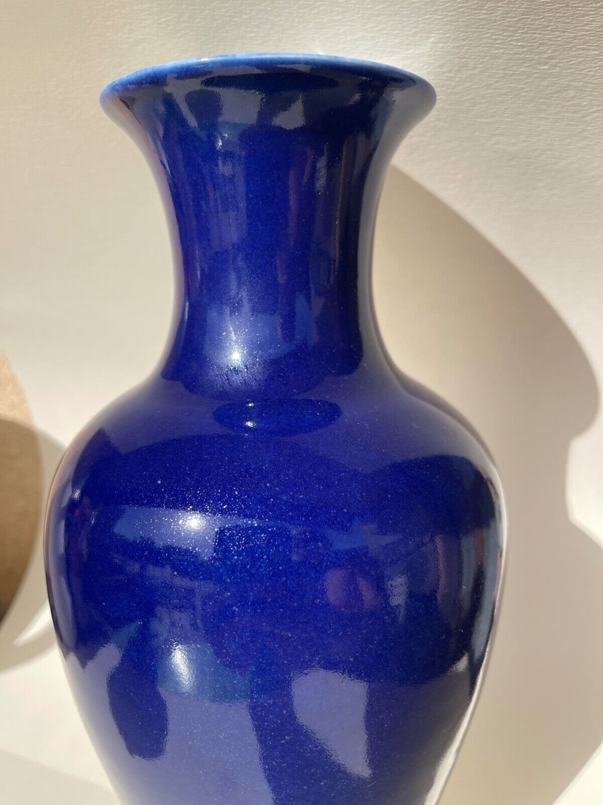 vase_balustre_aubergine_dynastie_qing_cachet_sous_couverte_qianlong_chine