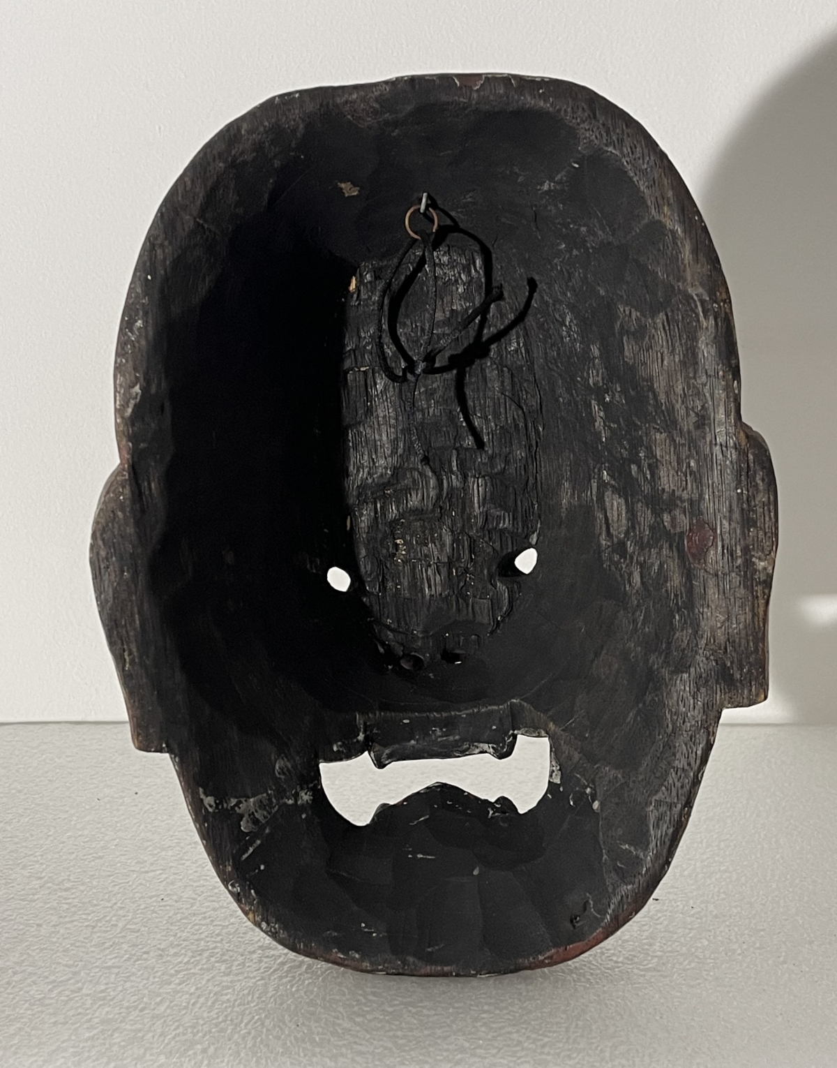 japon_masque_de_theatre_no_en_bois_28_cm_de_long_par_21_cm_de_large