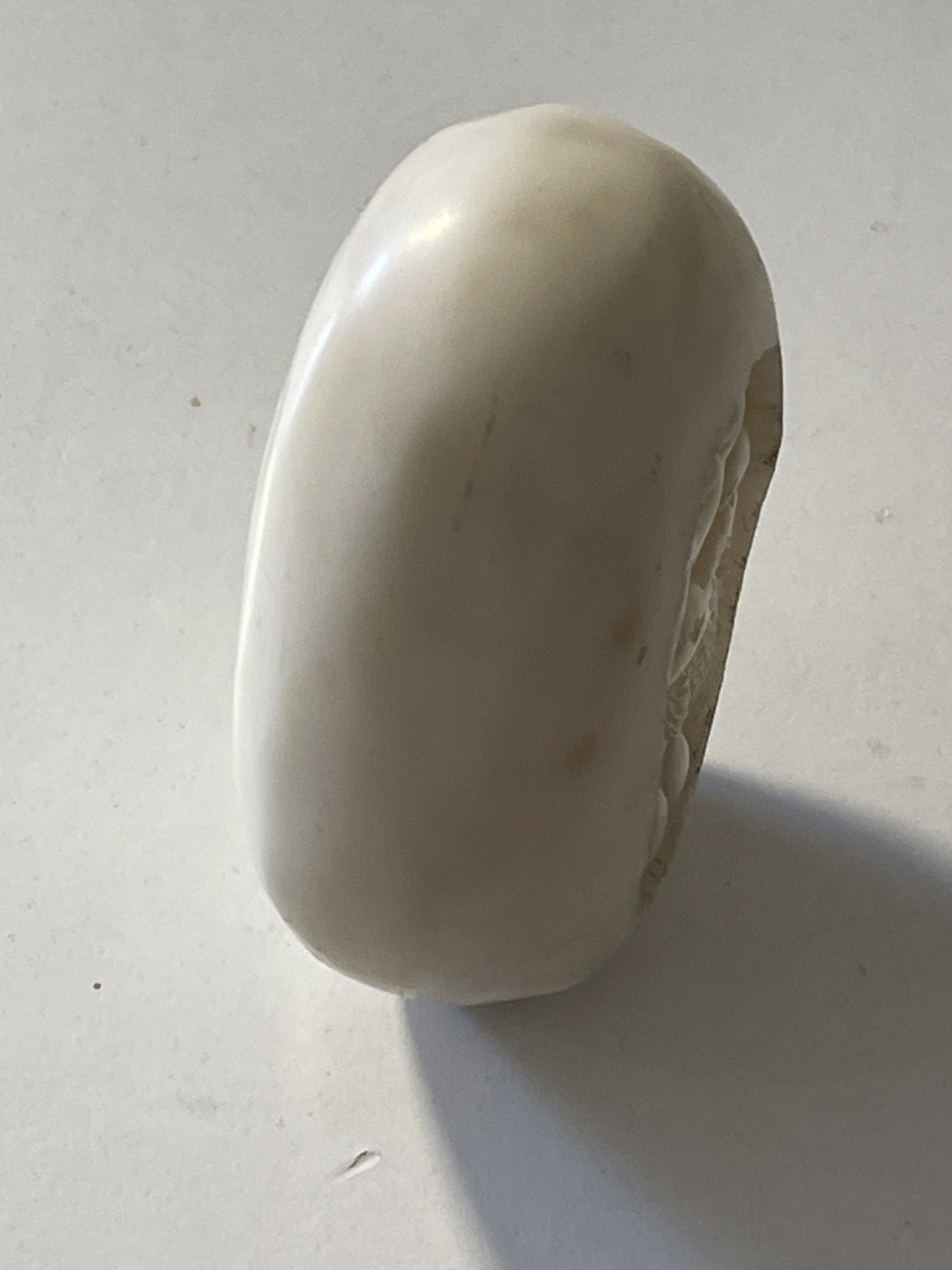 chinese_carp_relief_carving_in_creamy_white_translucent_stone_???_365_g