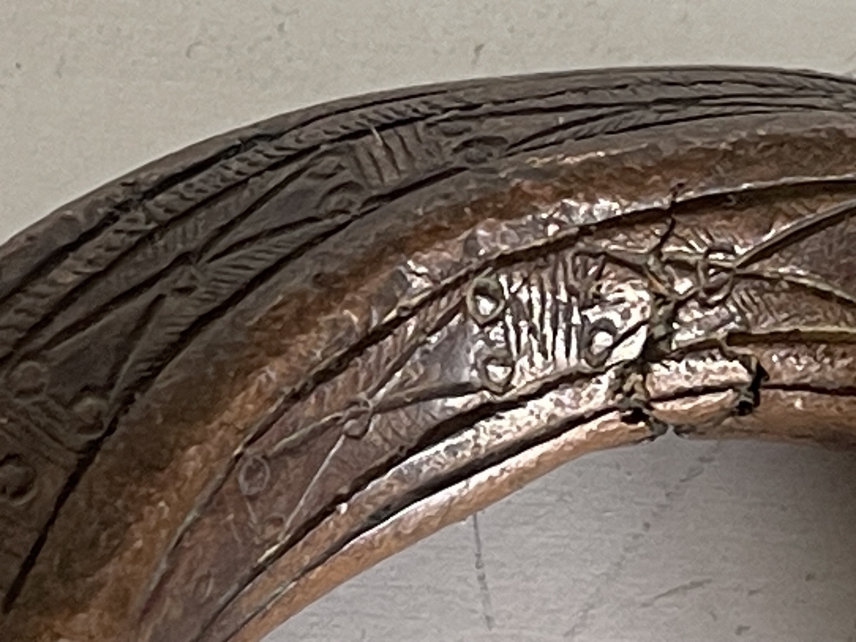 bracelet_monnaie_mondua_nigeria_bronze_corps_torsade_manille