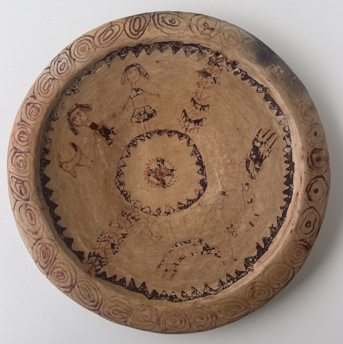 algerie_plat_amazigh_kabylie_symbole_animaux_et_personnages_terre_cuite_xxe