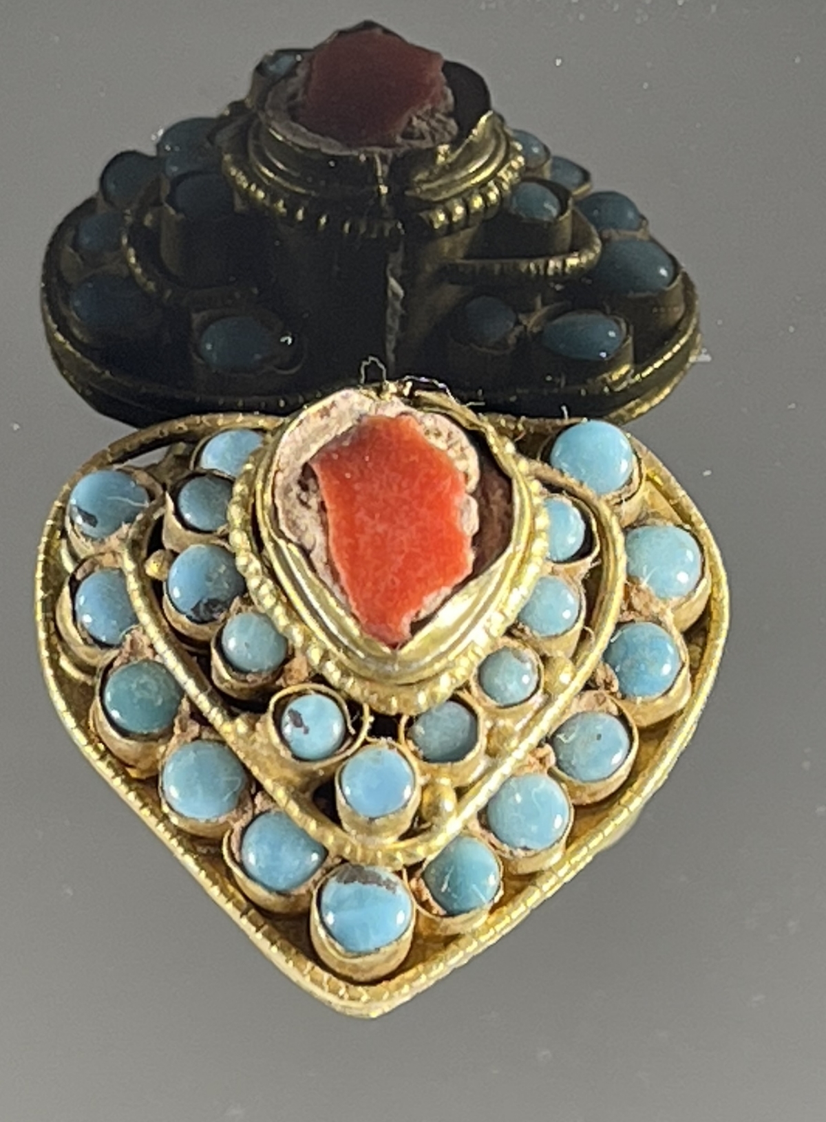 afghanistan_bague_coeur_vers_1960_bijoux_ethnique_afganistan_vert_and_rouge