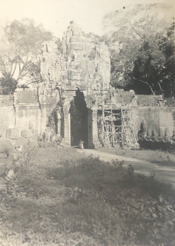 angkor_thom_entree_a_la_cite_vers_1950_tirage_argentique_cambodge