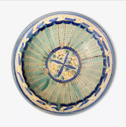 plat_mokhfia_fes_maroc_xviiie_faience_polychrome_a_decor_de_mille_pattes_afrique