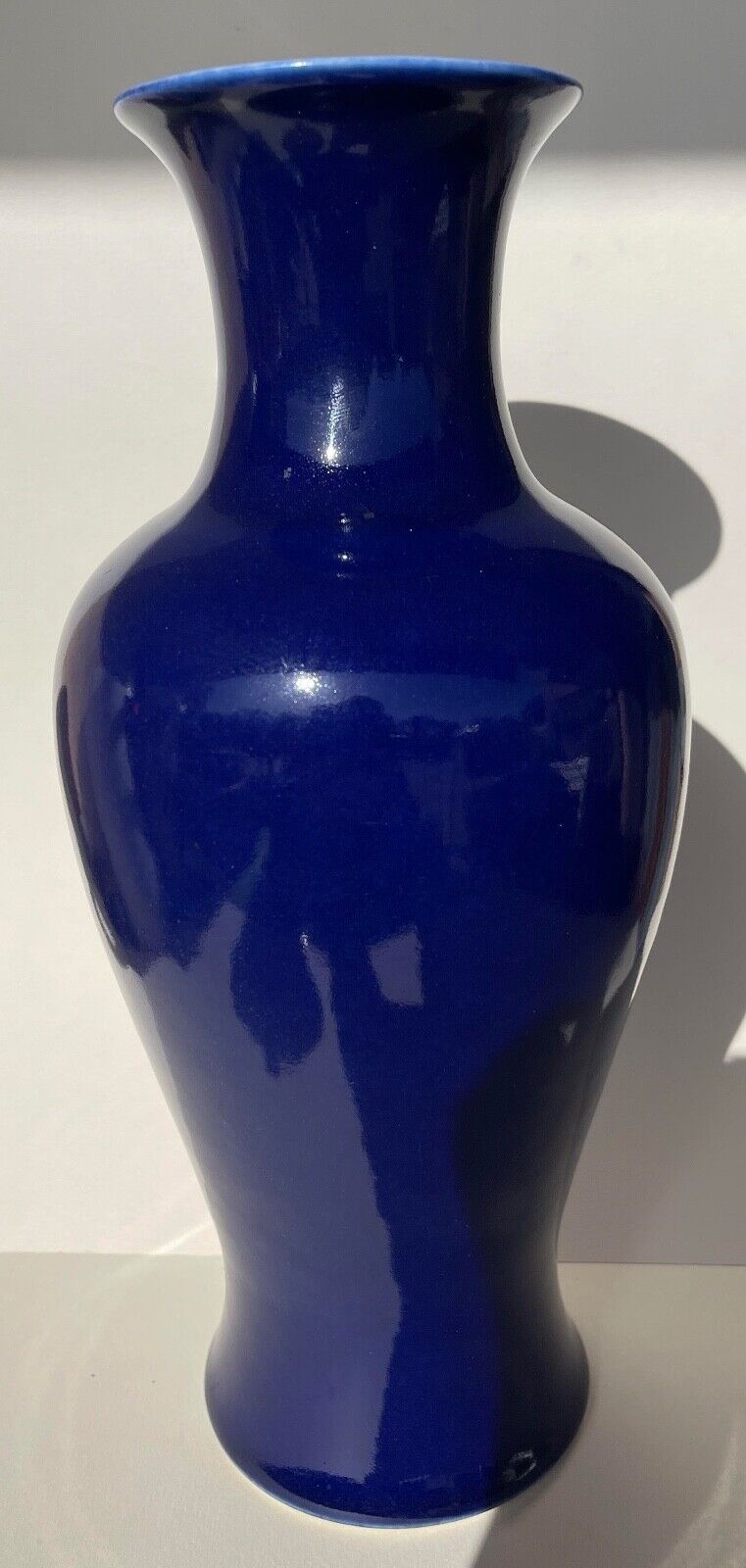 vase_balustre_aubergine_dynastie_qing_cachet_sous_couverte_qianlong_chine