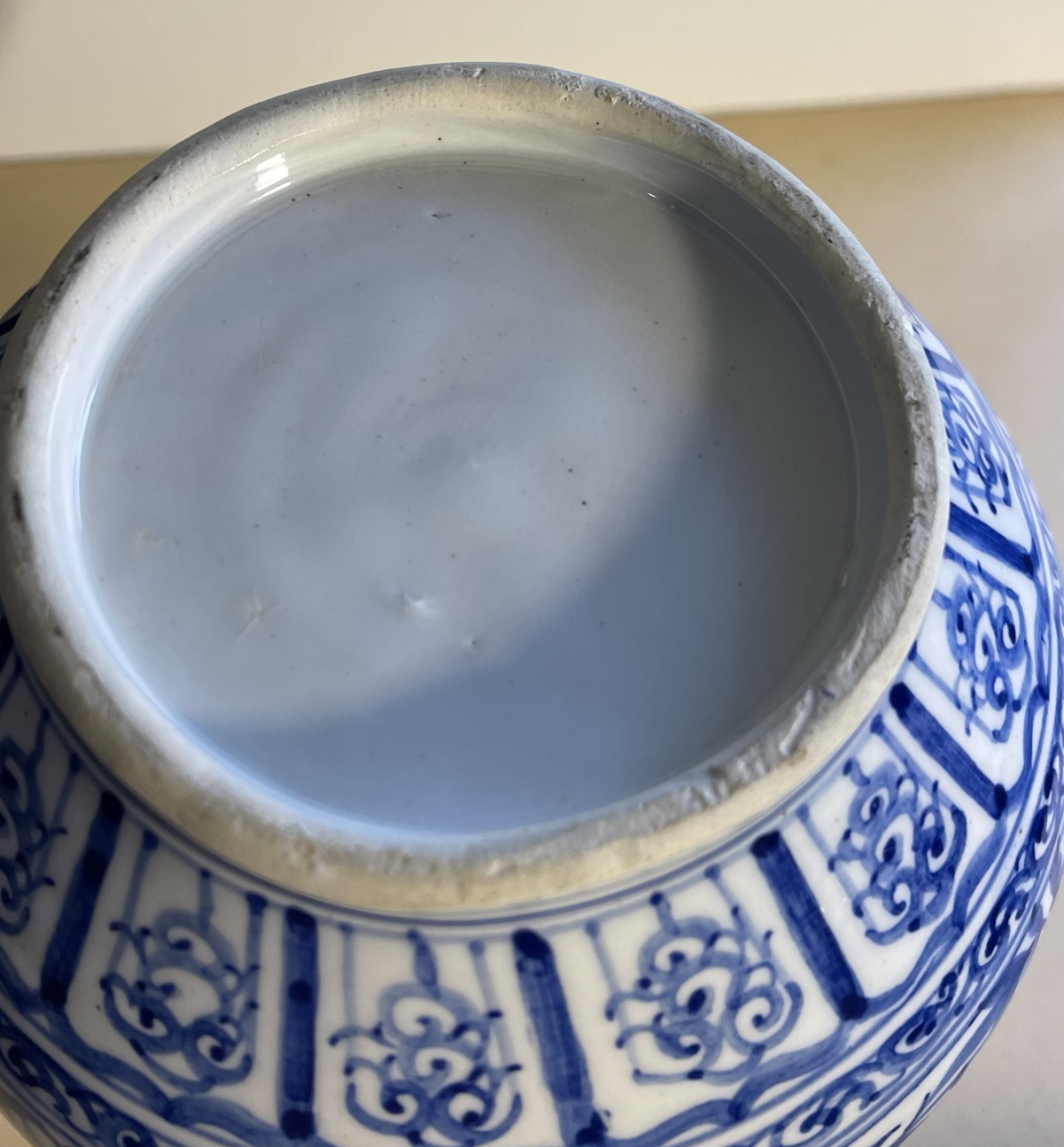 blue_and_white_porcelain_vase_chinese_19th_century_china_chine