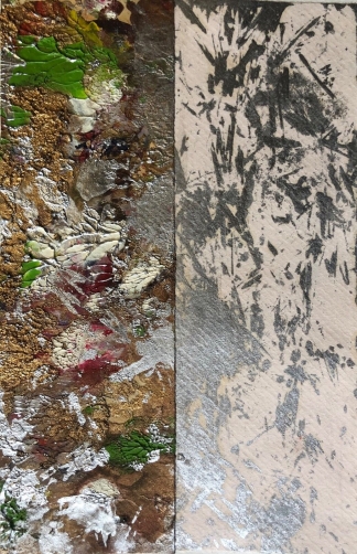 abstraction_technique_mixte_sur_papier_avec_certificat_signe_?_abstrait,