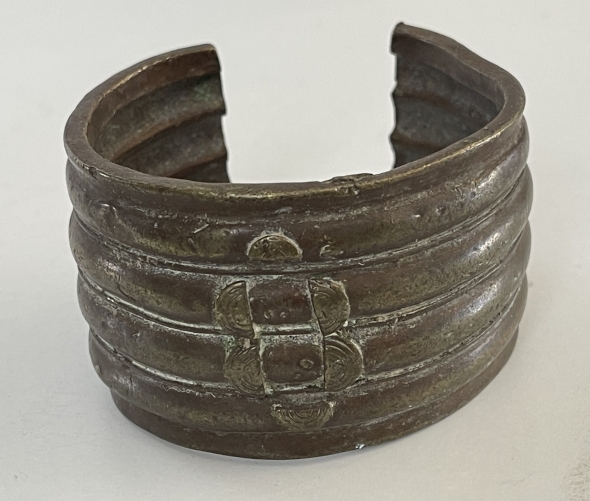 bracelet_alliage_bronzier_ethnie_akan_golfe_de_guinee_afrique_134_grammes