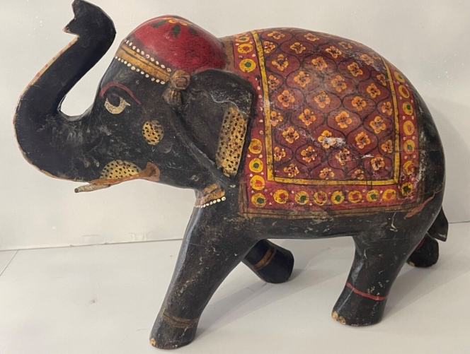 elephant_votif_du_myanmar_birmanie_en_bois_vers_1960_hauteur_24_cm_1kg_780_gr