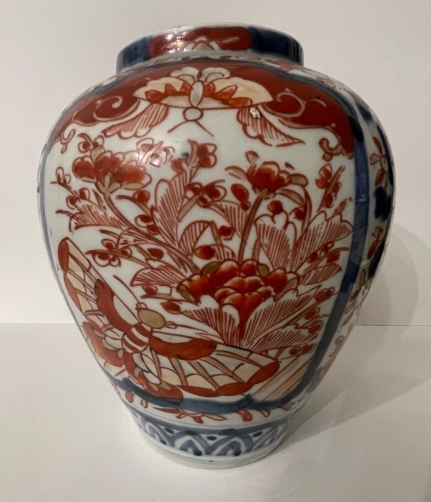vase_en_porcelaine_imari_japon_decor_de_papillons_papillon_xixe