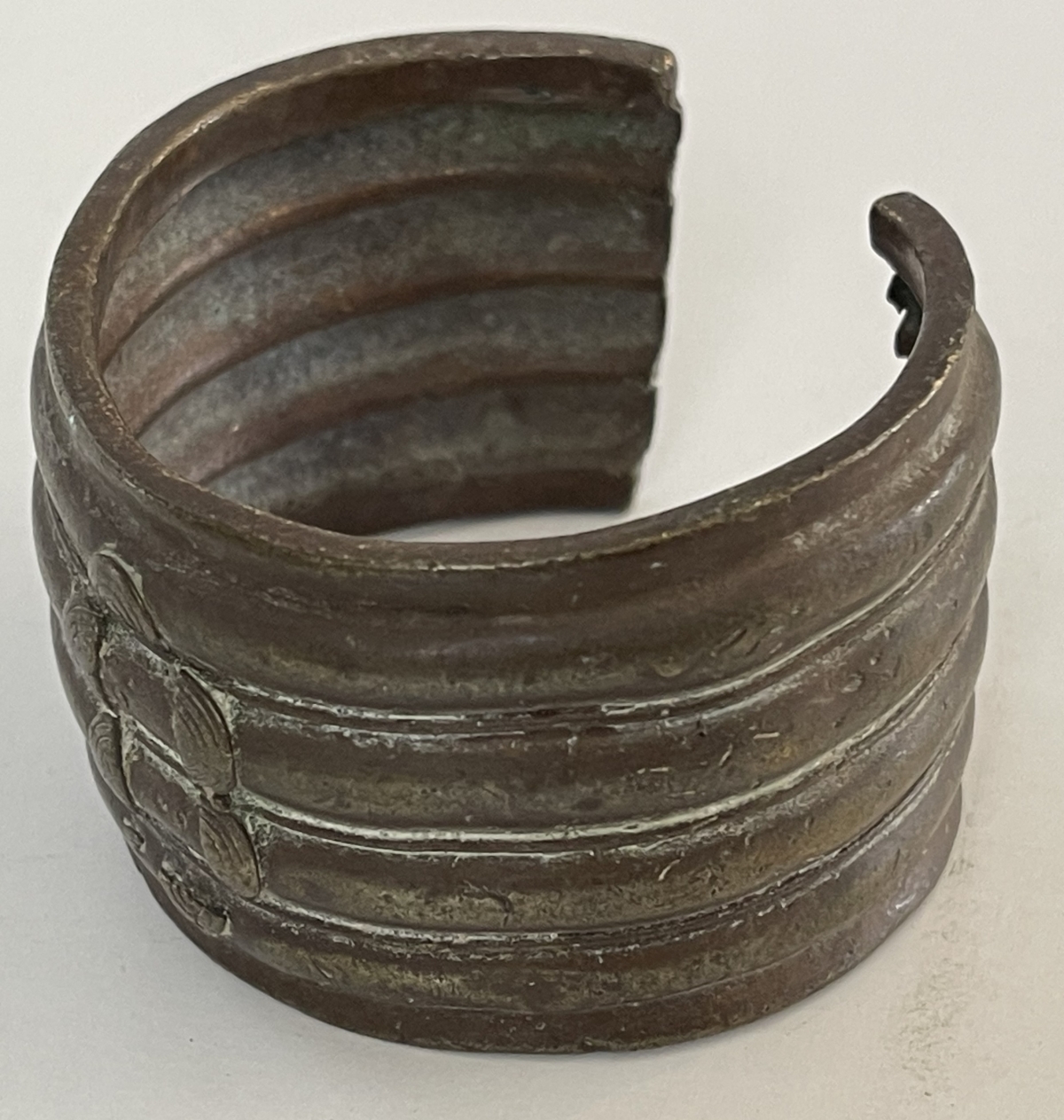 bracelet_alliage_bronzier_ethnie_akan_golfe_de_guinee_afrique_134_grammes