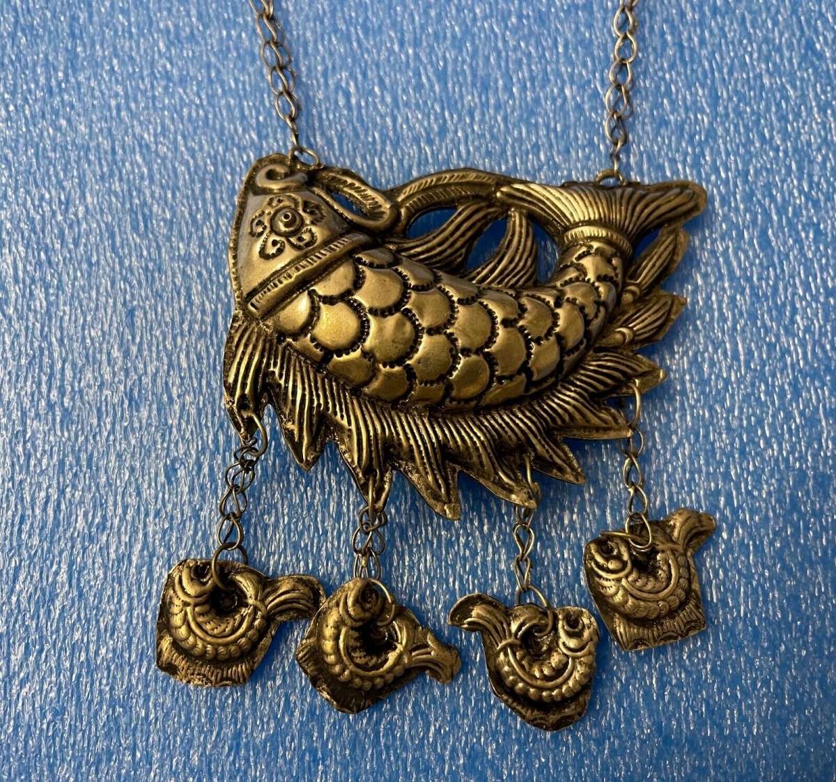 pendentif_grelot_chine_poisson_miao_xxe_symbole_feminin_de_fertilite