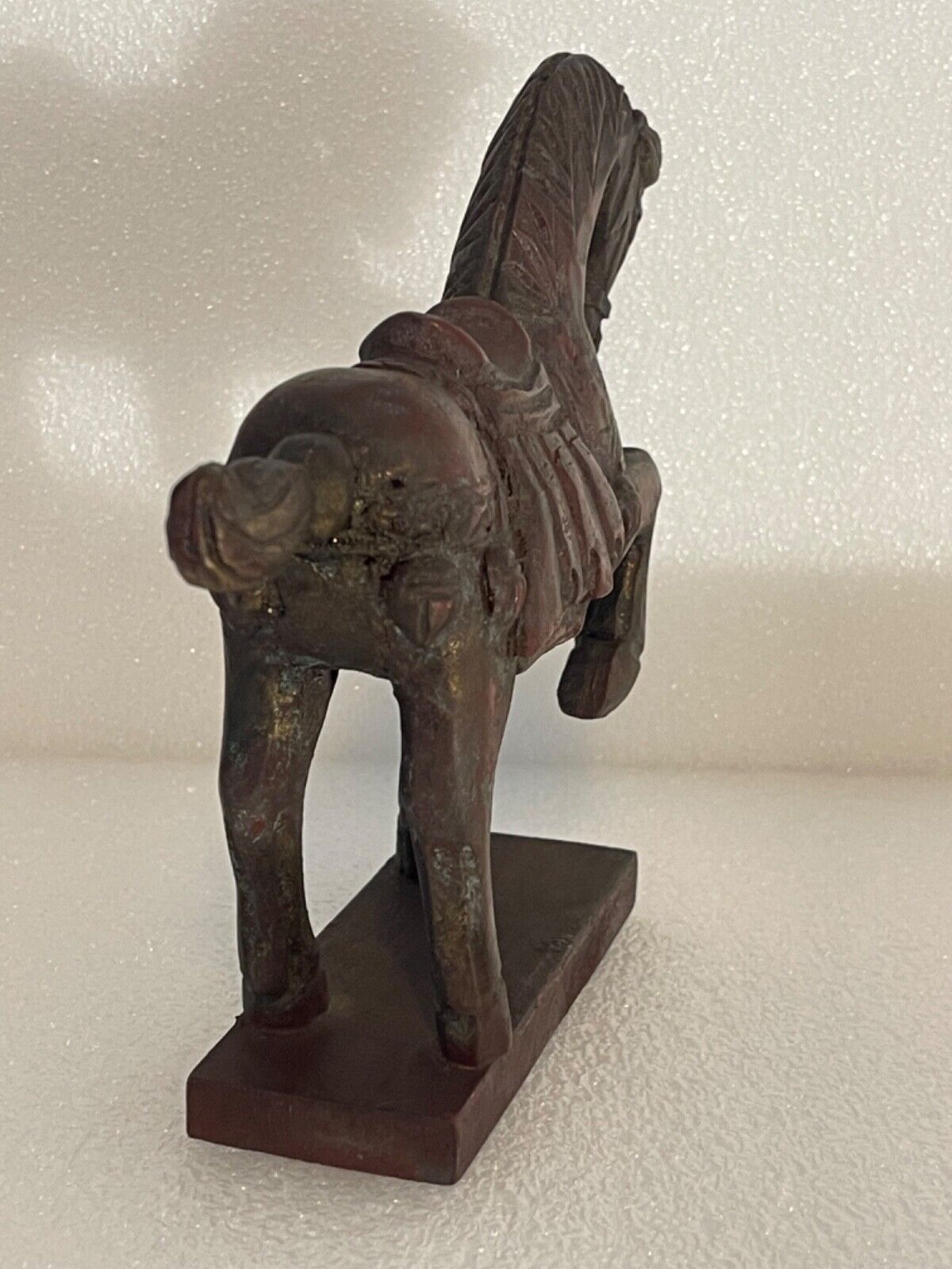 chine_cheval_trace_dorure_en_bois_gout_tang_h_16,5_cm