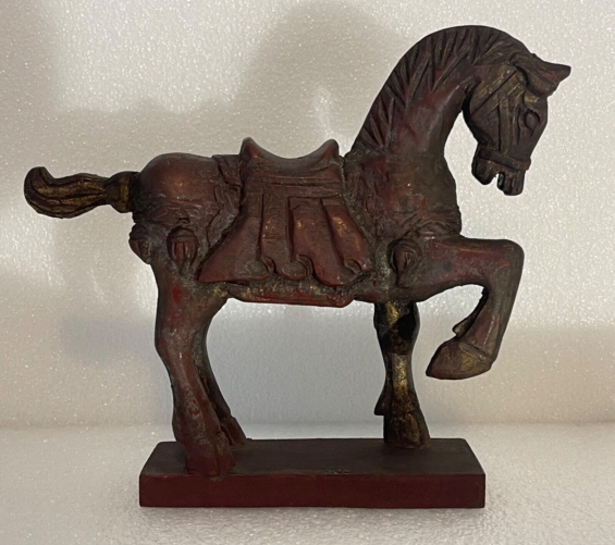 chine_cheval_trace_dorure_en_bois_gout_tang_h_16,5_cm