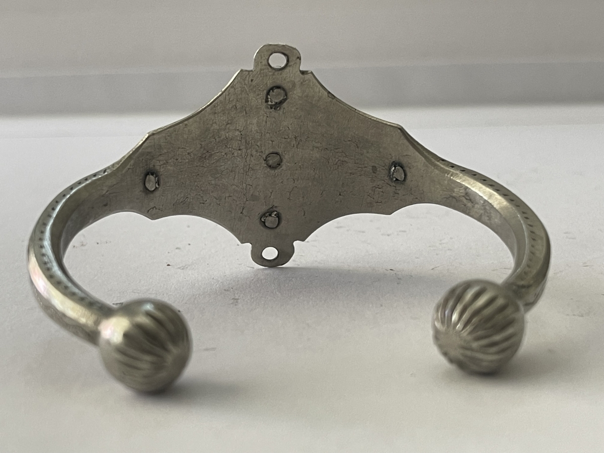 bracelet_berbere_amazigh_ancien_et_rare_technique_mixte_metal_et_bois