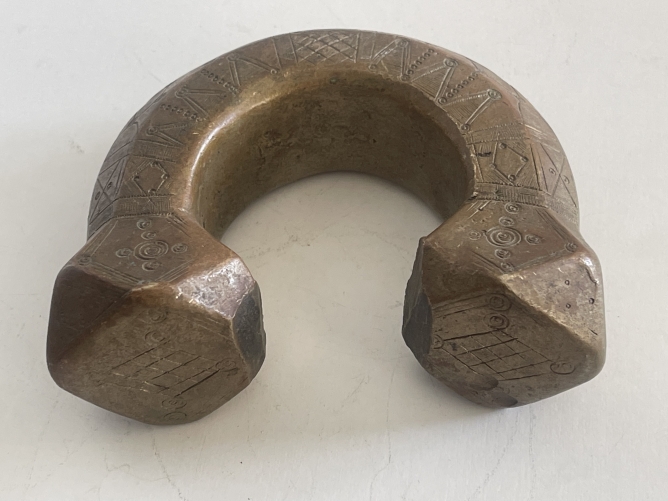 afrique_manille_monnaie_bracelet_niger_2kg145_grammes_xxe