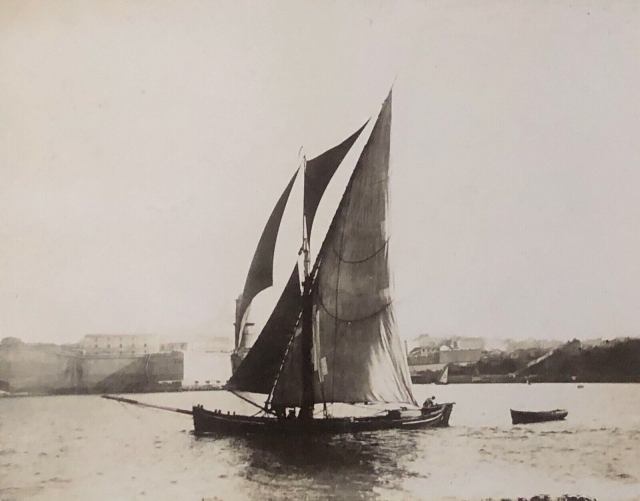 tartane_rentrant_au_port_de_marseille_vers_1910_photographie_provence_marine