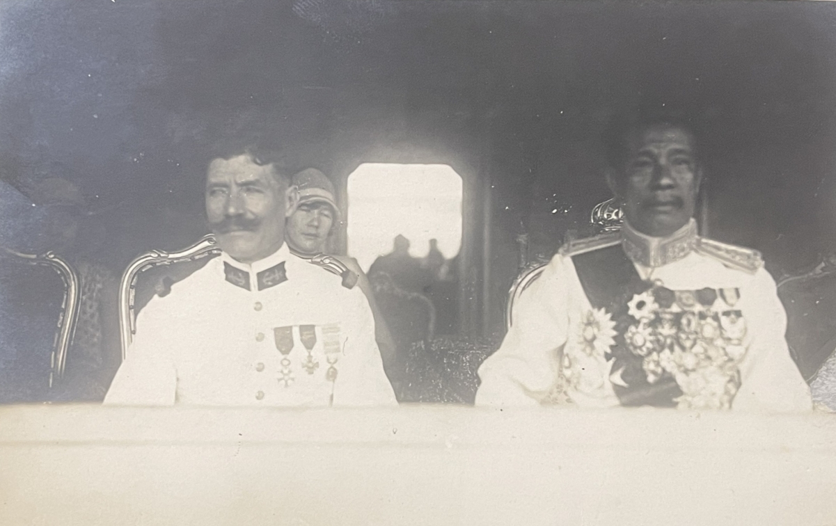 cambodge_roi_preah_bat_sisowath_monivong_1875_-_1941_carte_photographie_c_1925