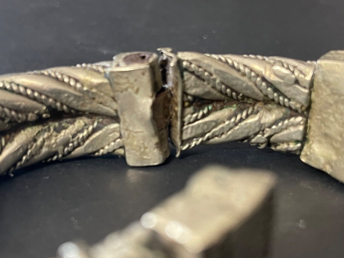 bracelet_amazigh_argente_piece_ethnique_ancienne_afrique_du_nord