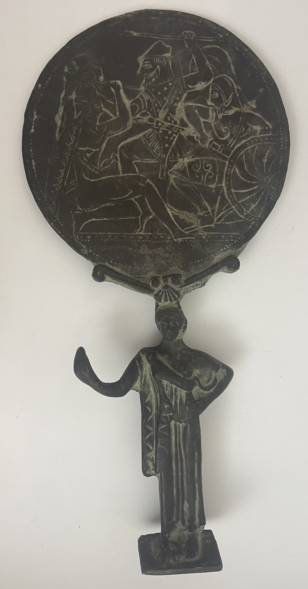 miroir_a_pied_etrusque_en_bronze_grave_italie_copie_xxe_hauteur_37,8_cm