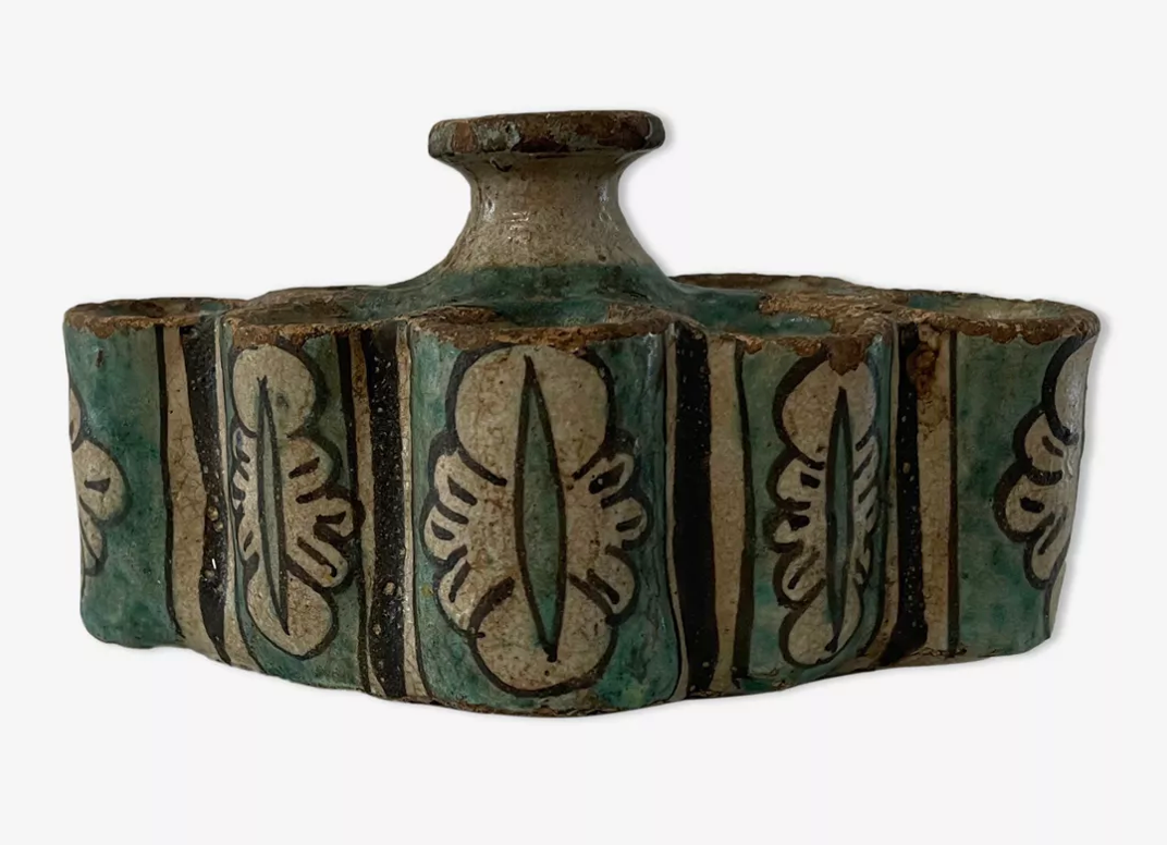 encrier_a_9_godets_denlumineur_xviii_debut_xix,_maroc_fes