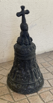 clochette_en_bronze_1900_gout_haute_epoque_france_provence